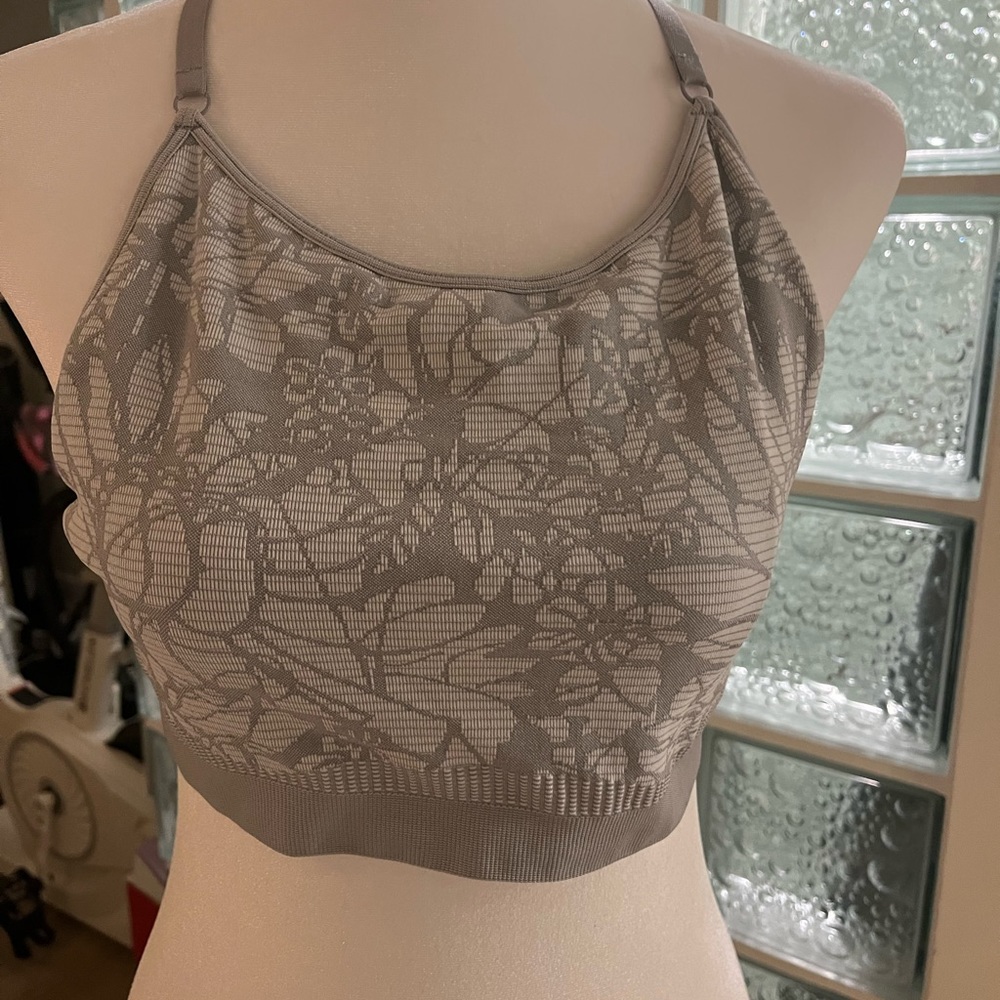 Fabletics sports bra